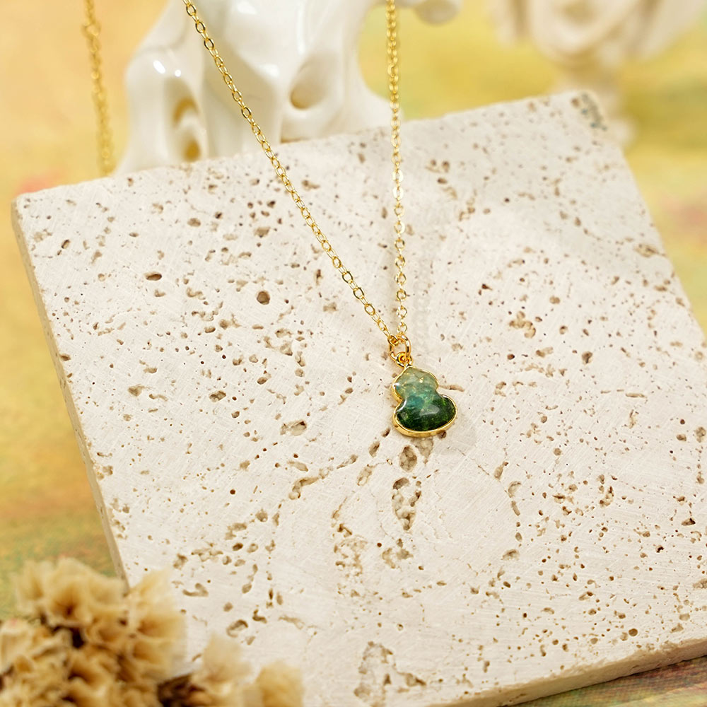 Necklace – Gourd, Emerald Green