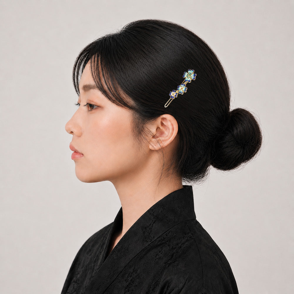 Cyan Lapis Four-Leaf Clover Hairclip