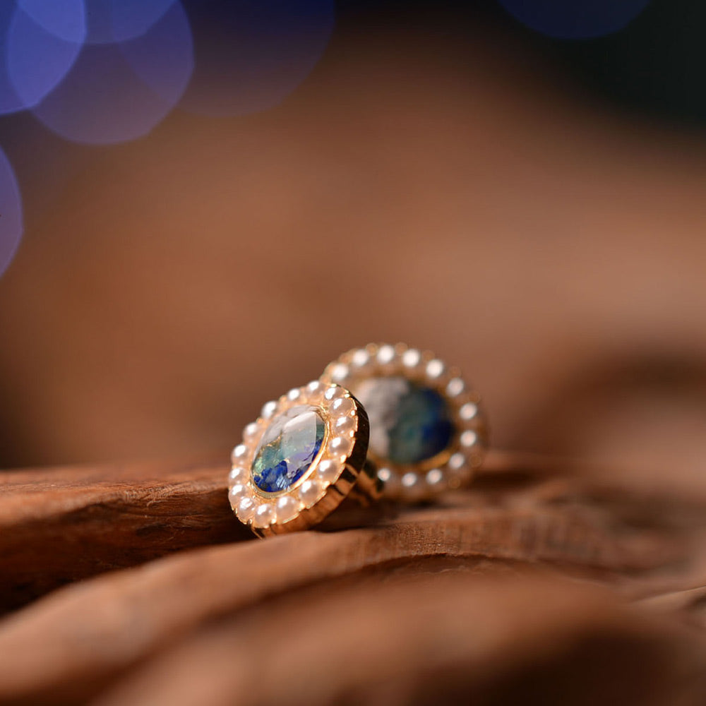 Oval Pearl Earrings, Blue-White Gradient