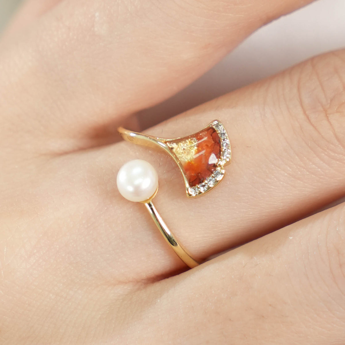 Prosperous Red Ginkgo Leaf Pearl Ring