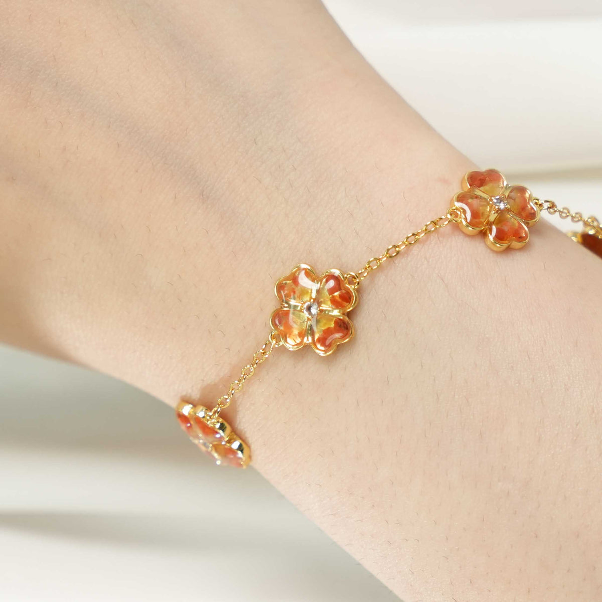 Bracelet – Four-Leaf Clover, Prosperous Red Series
