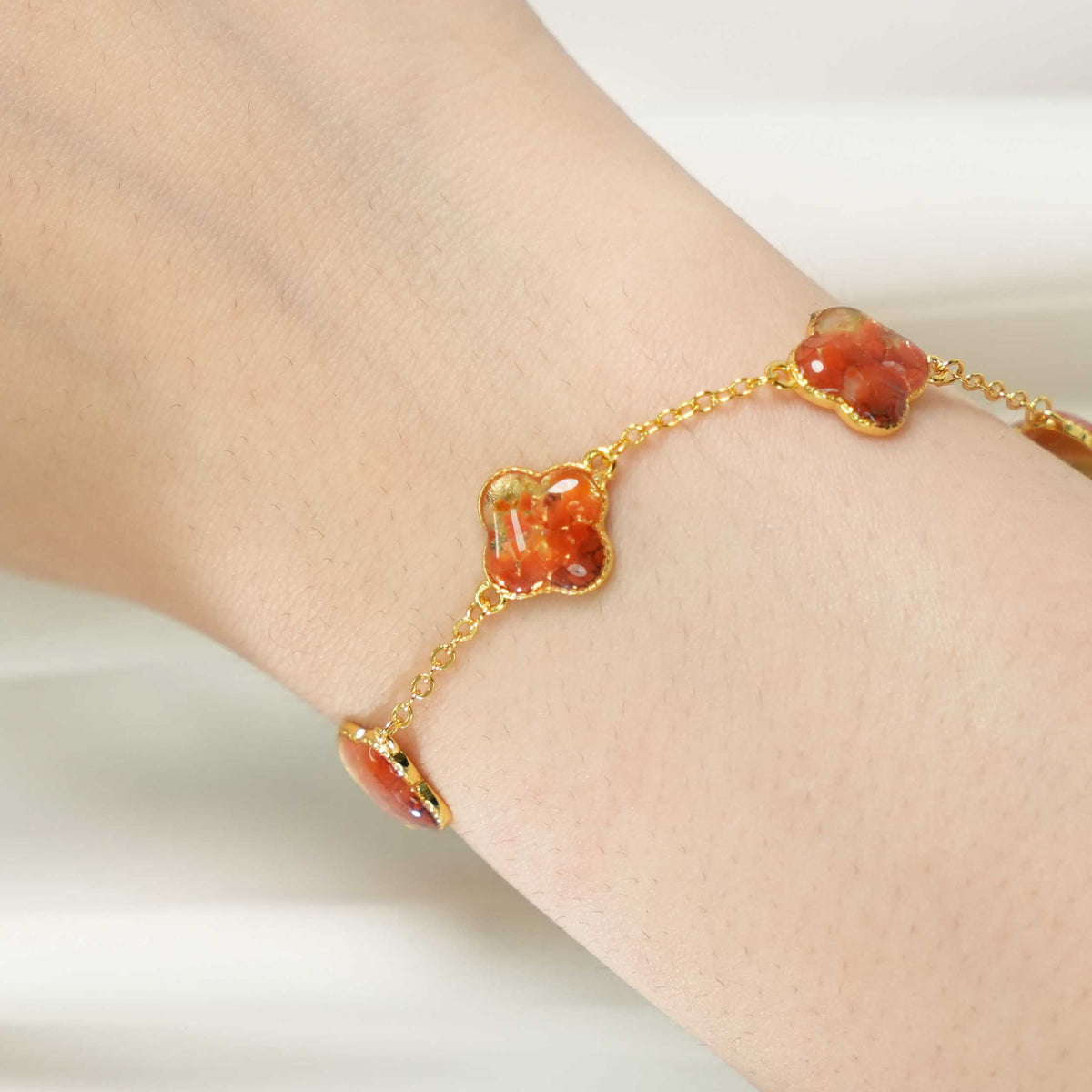 Bracelet – Four-Leaf Clover, Prosperous Red Series