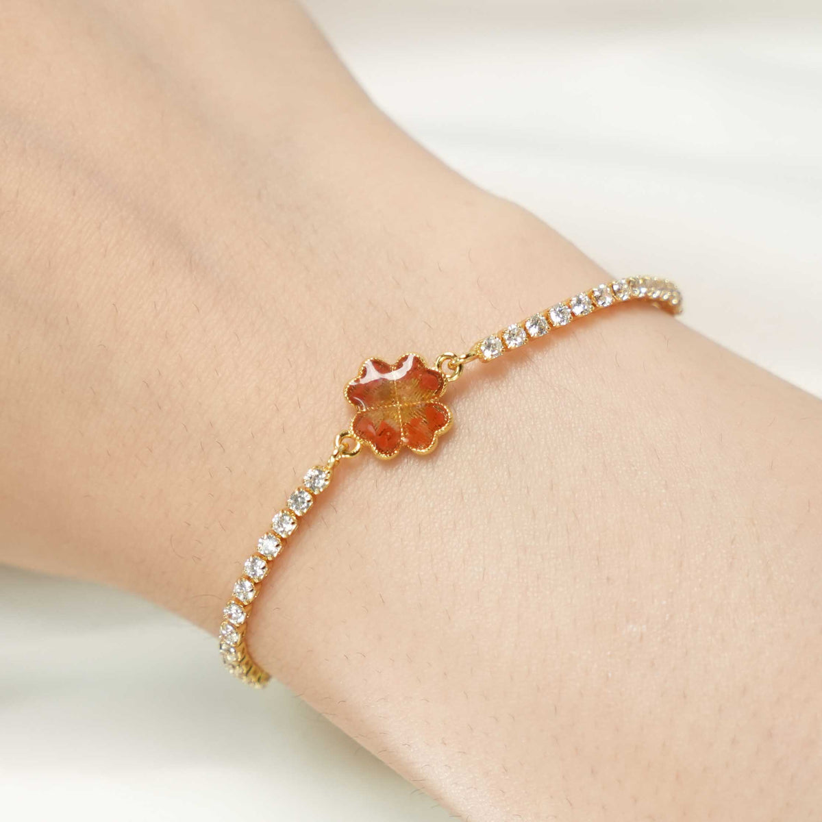 Bracelet – Four-Leaf Clover C, Prosperous Red Series