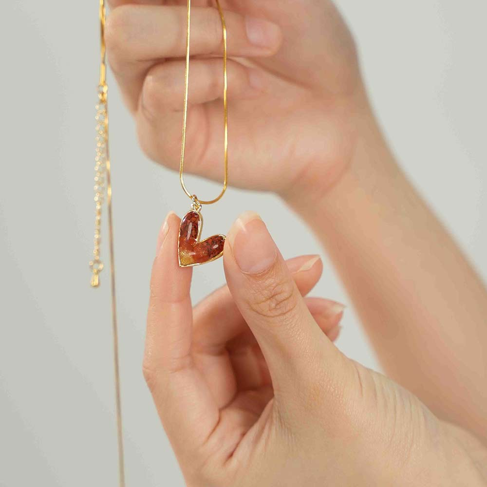 Necklace – Heart B, Vibrant Red