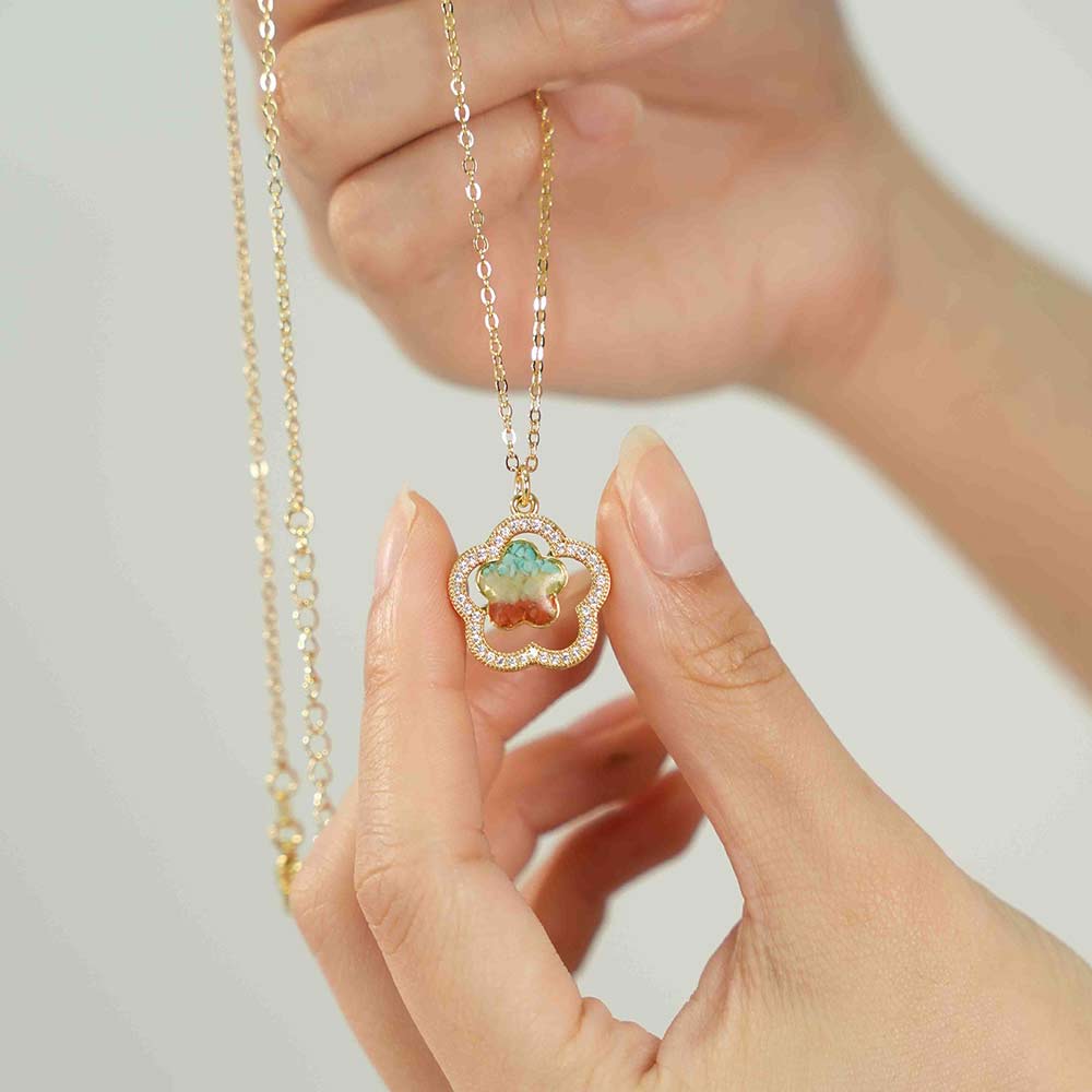 Dunhuang Hollow Plum Blossom Necklace