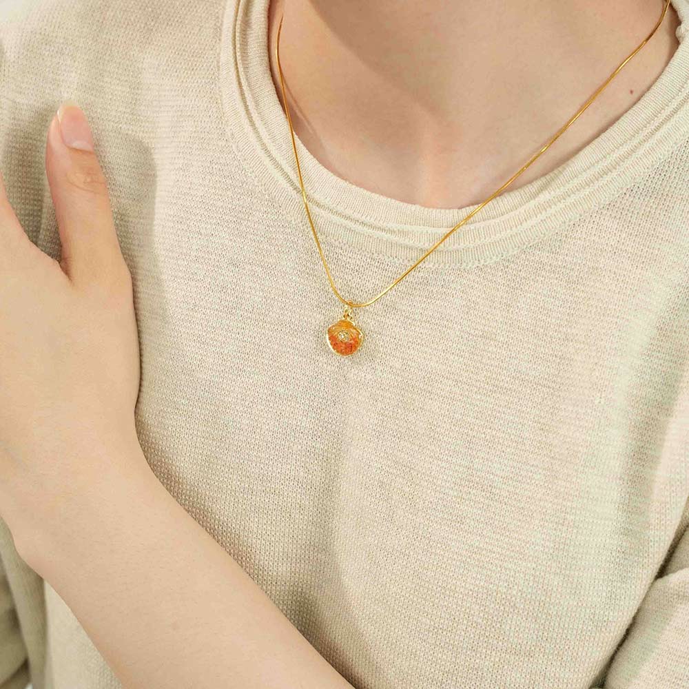 Necklace Shell Blazing Red Collection