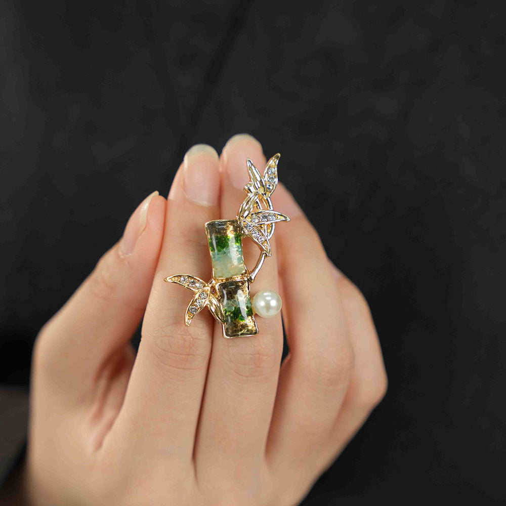 Green Bamboo Joint Brooch