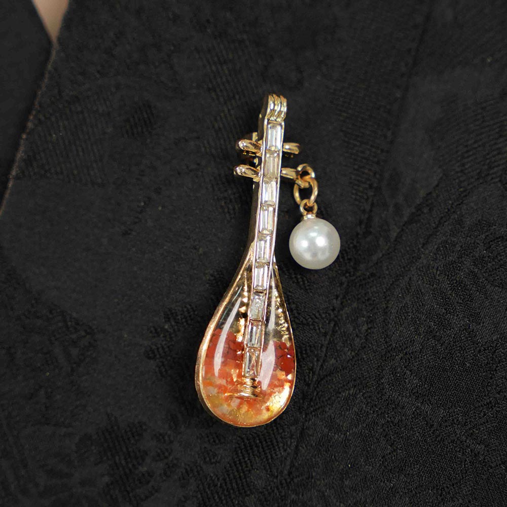 Brooch – Pipa, Prosperous Red Series