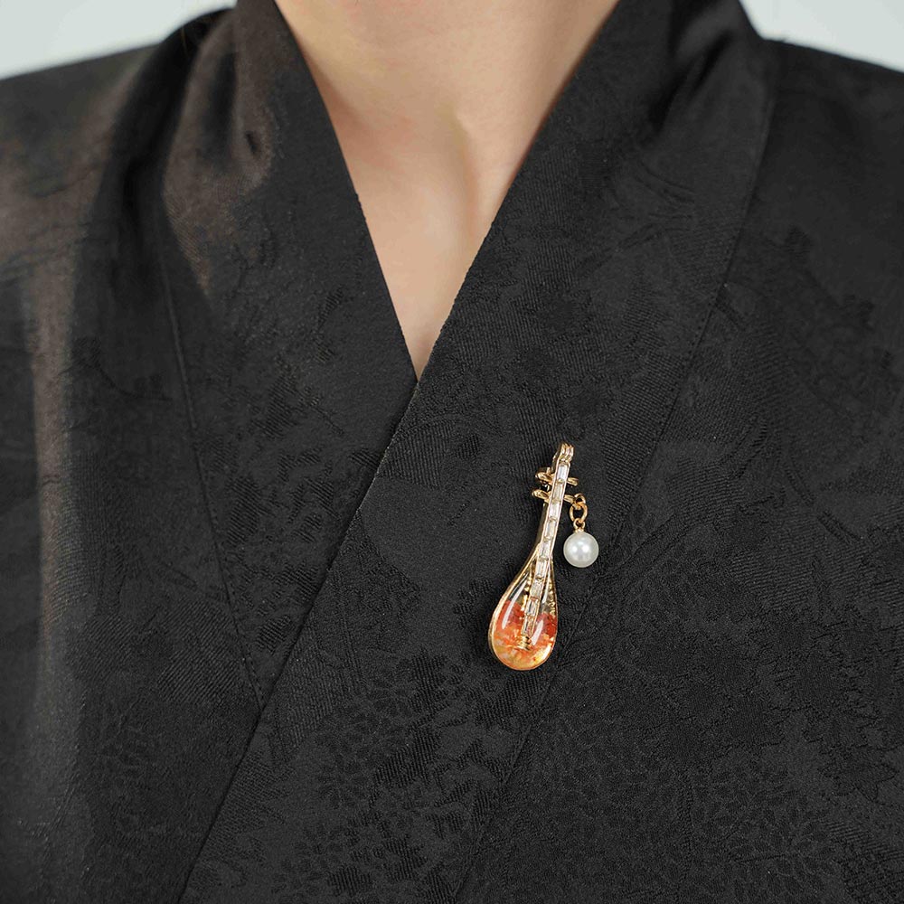 Brooch – Pipa, Prosperous Red Series