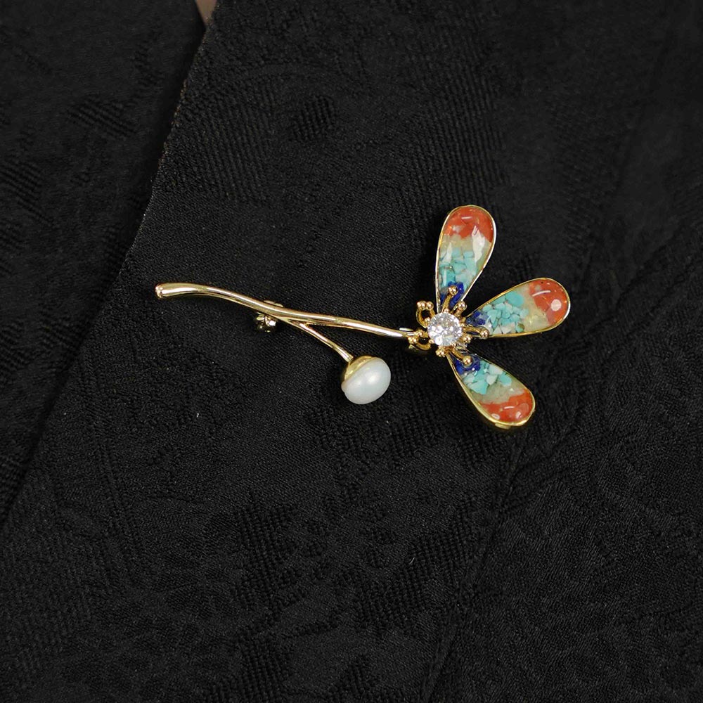 Clover Brooch – Dunhuang Red