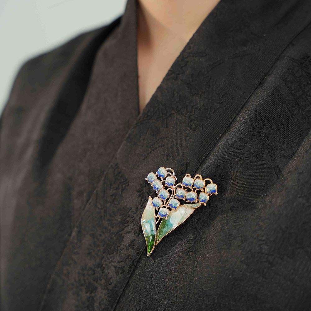 Blue-and-white Lily of the Valley Brooch