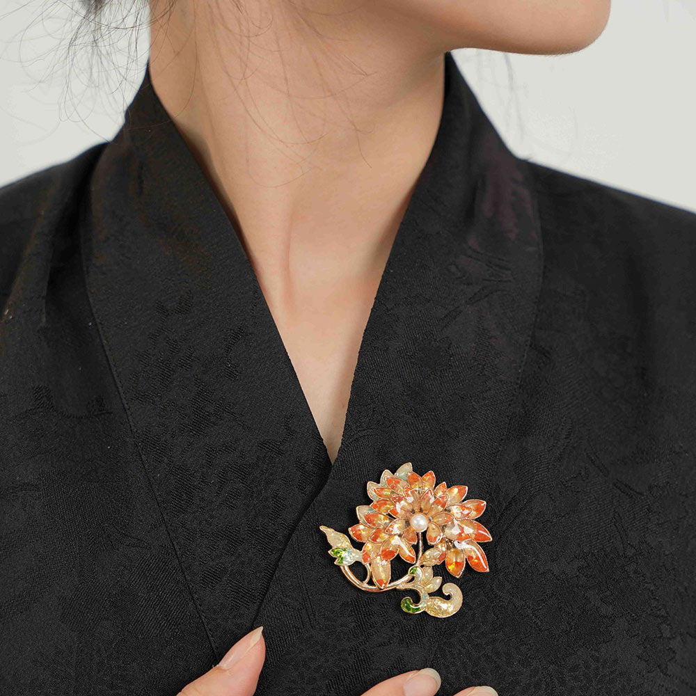 Floral Chrysanthemum Brooch
