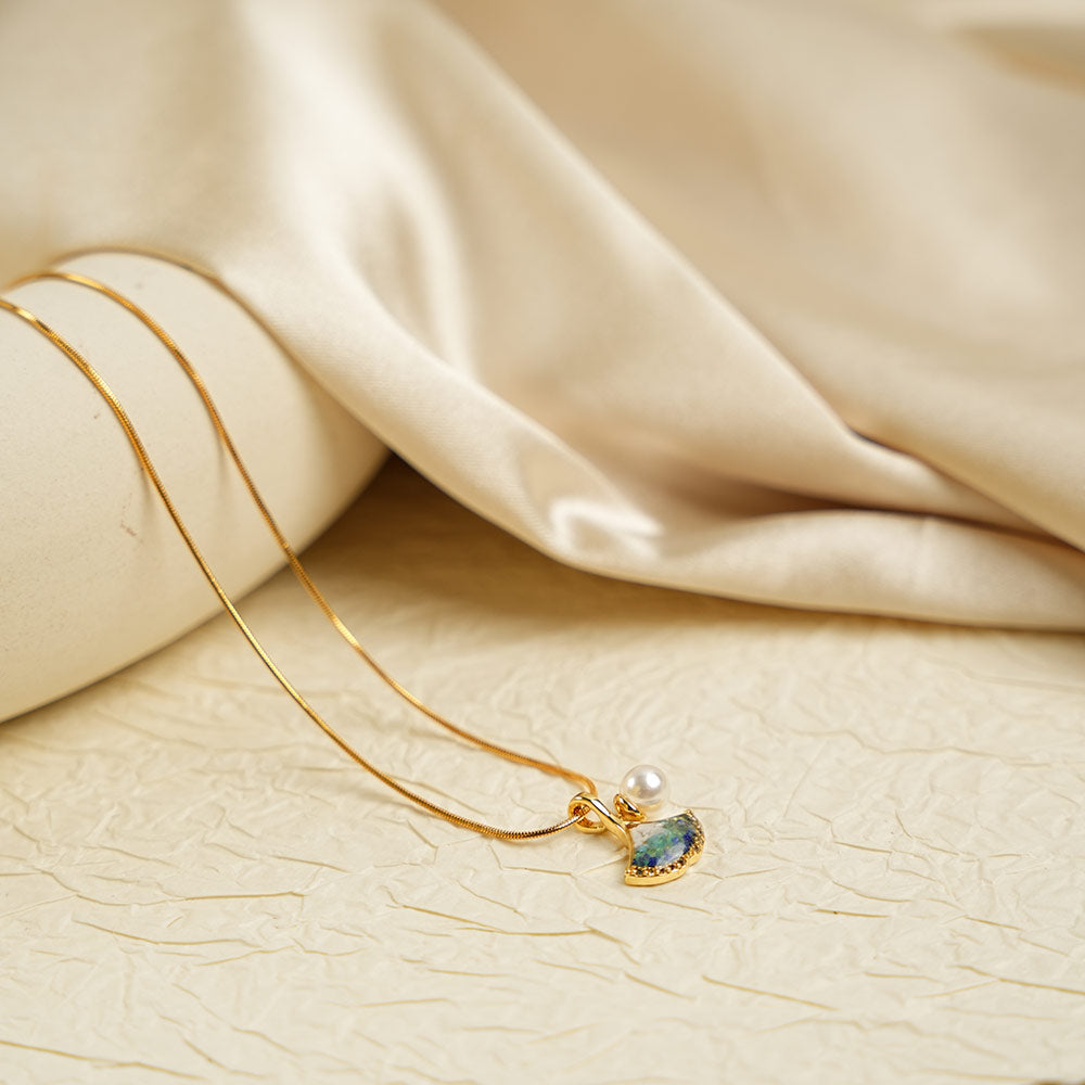Necklace – Ginkgo Leaf, Blue & White Style