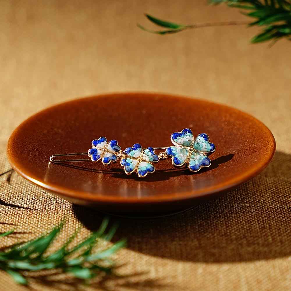 Cyan Lapis Four-Leaf Clover Hairclip